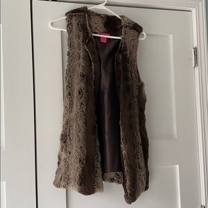 Fur vest